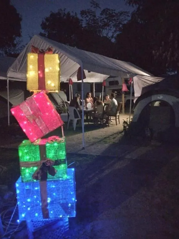 Crash And Go Glamping Campsite -Like Visiting Your Own Family 47-Usd N Booking Fees -10Ft Tent Queen Bed -5 Minutes Walk Bio Bay Stations, Walk To Beaches Esperanza -Sunbay-Black Sand And 5 Minutes Walk To Restaurants Hotel Vieques